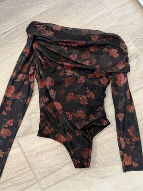 Vici Black Sheer Floral Off-the-shoulder bodysuit- XS
